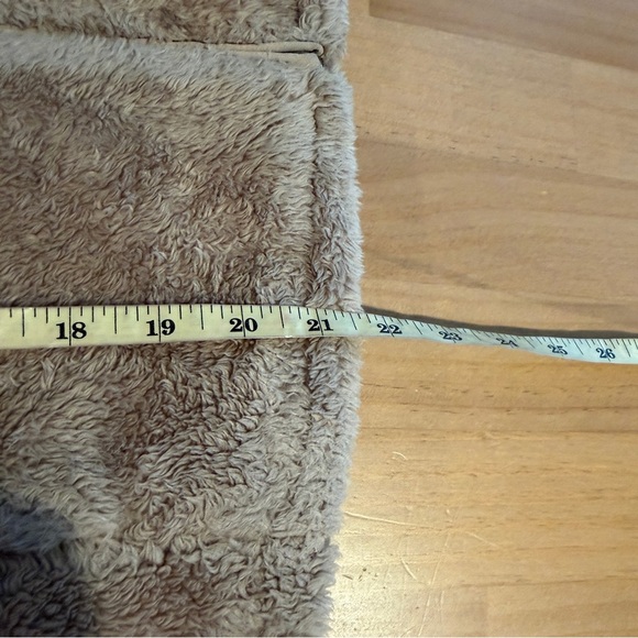 Uniqlo Fleece Zip-Up Teddy Jacket Soft Gorpcore Quiet Luxury XTRA-SMALL Brown - Picture 10 of 11